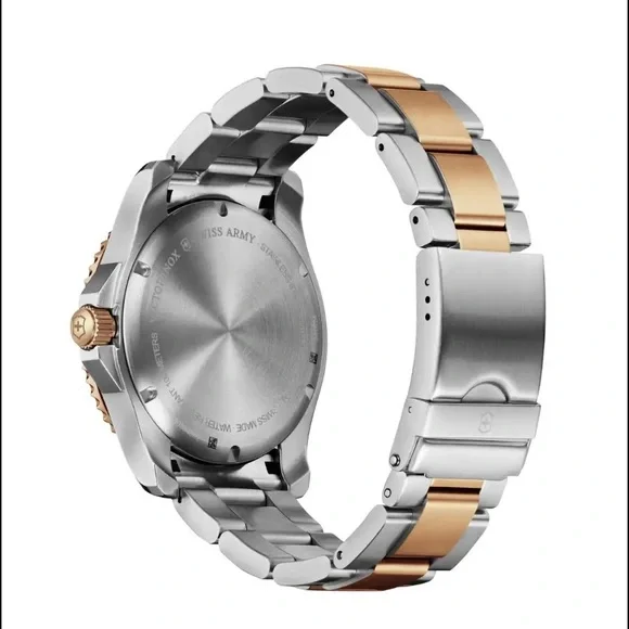 Watch Maverick 43mm Watch, Green Dial - Picture 8 of 11